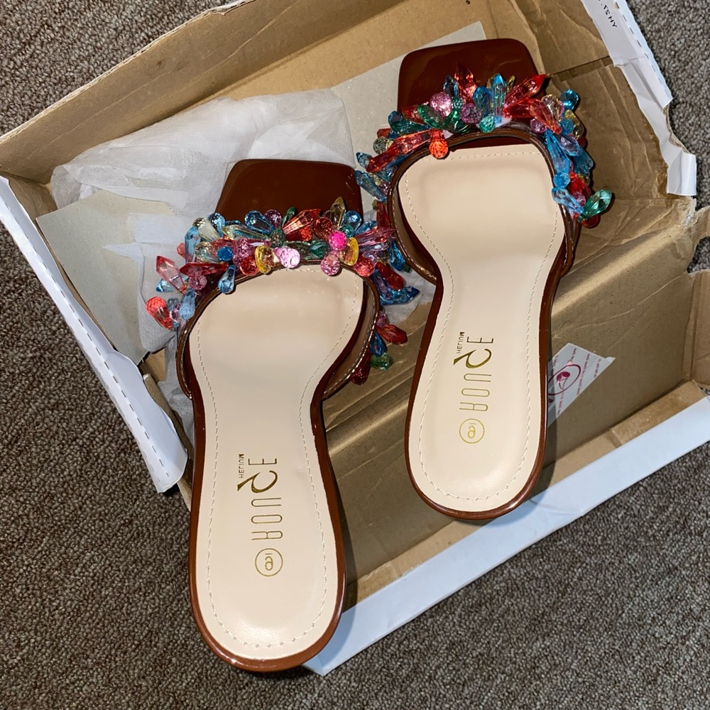 SZ 9 Brown 3in Heels w/ Multicolored Jewels